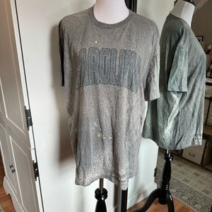 🔴 Gildan XL Gray Carolina Tee Shirt